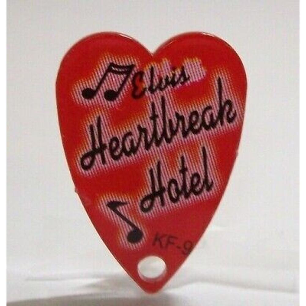 Elvis Presley Pinball KEYCHAIN Heartbreak Hotel Red Heart Plastic Game Promo '04